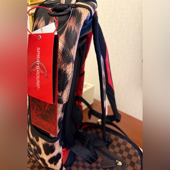 Sprayground SHARK MILES PER HOUR BACKPACK - Picture 5 of 6